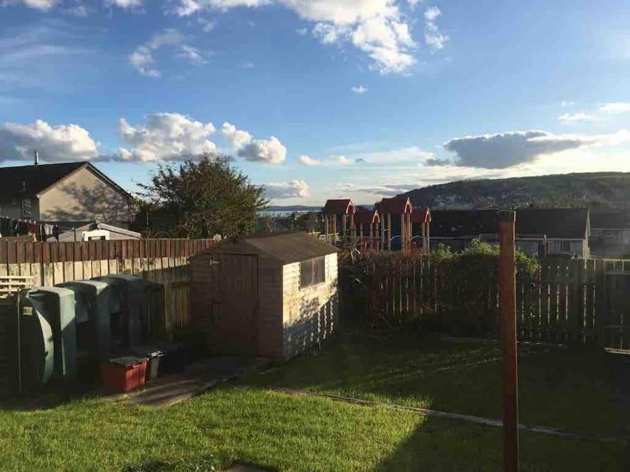 Villa 31 End Terrace. Whitehead Exterior foto